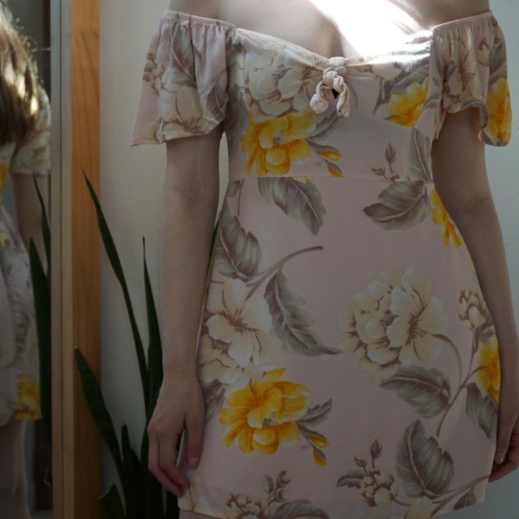 Cream Forever 21 floral skirt baby doll puffer sleeve mini dress short sleeve - Picture 1 of 12